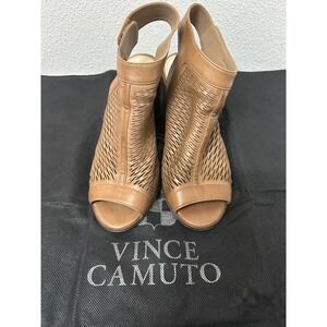 Vince Camuto Tan Heeled Caged Cutout Strap Sandals Size 8 M Dust Bag Included
